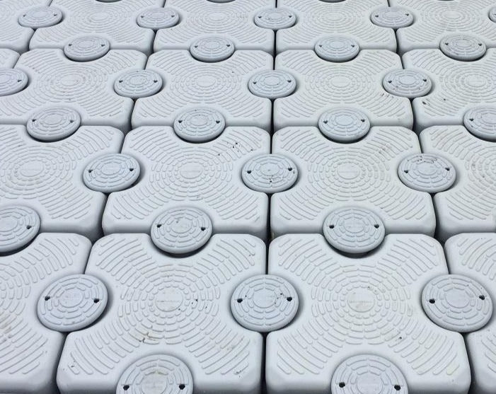 pins in dock